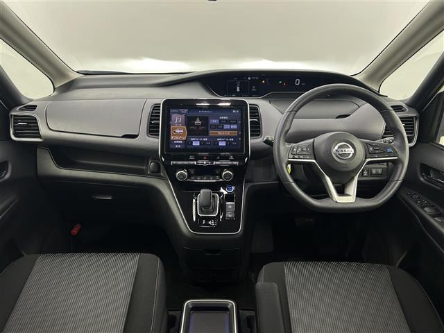 セレナ1.2 e-POWER ハイウェイスターV