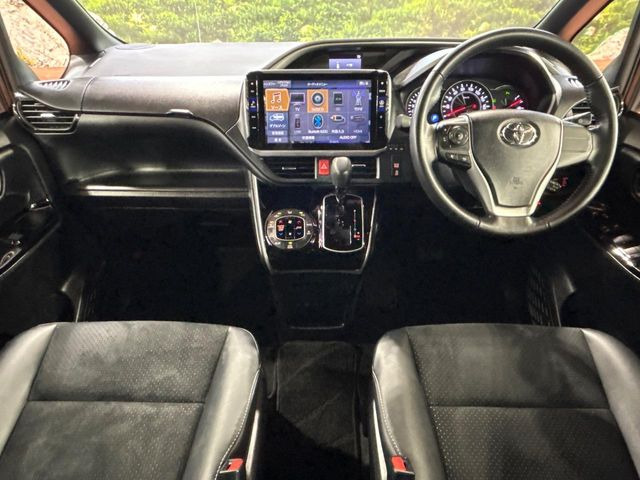 ヴォクシー2.0 ZS 煌III