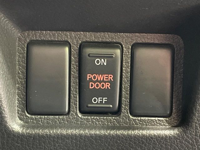 セレナ2.0 ハイウェイスター Vセレクション