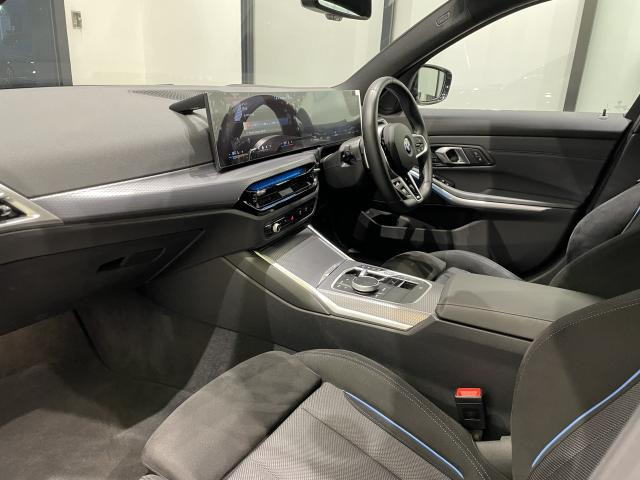 3シリーズセダン320d xドライブ Mスポーツ 4WD