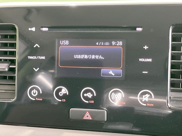 お好きな音楽を車内でお楽しみいただけます♪スピーカー交換・ウーハー追加などの音質向上や、最新ナビ・後席モニター等の取り付けも是非ご相談ください!