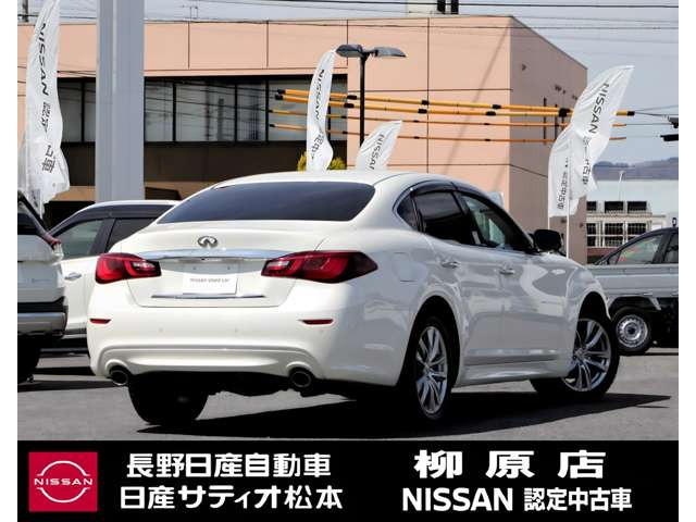 フーガ3.7 370GT FOUR 4WD