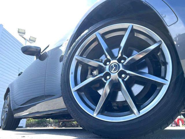 �y����17�C���`�A���~�z�C�[���z�O�ςɃ}�b�`���������A���~�z�C�[���𑕒����Ă���܂��B�e��ЊO�A���~�z�C�[����A�X�^�b�h���X�^�C�����戵�����Ă���܂��B���񂲑��k����������