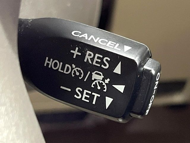 �y���[�_�[�N���[�Y�R���g���[���z�������H�ł̒��������s���y��!!�����ő��x��ۂN���[�Y�R���g���[�����A�Փˌy���V�X�e���ƘA�g���A�O���̎ԗ������m���ĎԊԂ�ۂ悤�ɑ��x���߂��Ă���܂�!!