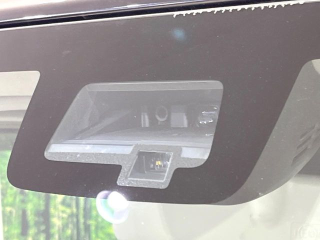 【スズキ セーフティサポート】走行中に前方の車両等を認識し、衝突しそうな時は警報とブレーキで衝突回避と被害軽減をアシスト。より安全にドライブをお楽しみいただけます。