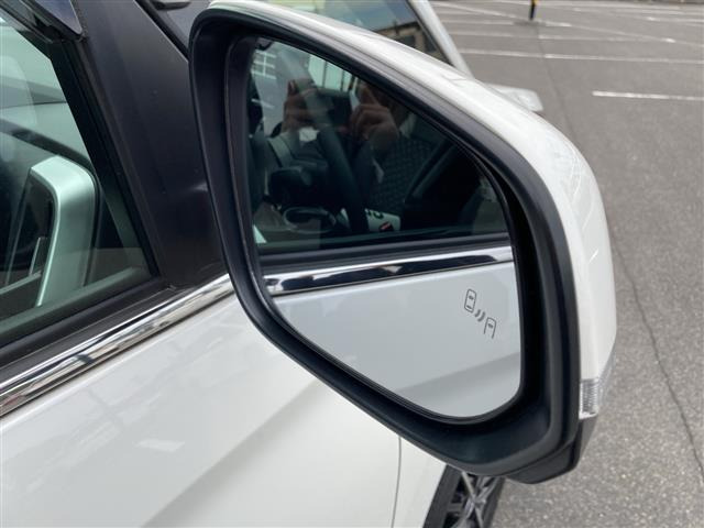 ヴォクシー1.8 ハイブリッド S-Z