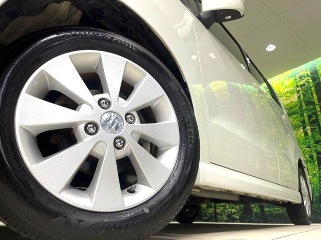 �y����14�C���`�A���~�z�C�[���z�O�ςɃ}�b�`���������A���~�z�C�[���𑕒����Ă���܂��B�e��ЊO�A���~�z�C�[����A�X�^�b�h���X�^�C�����戵�����Ă���܂��B���񂲑��k����������