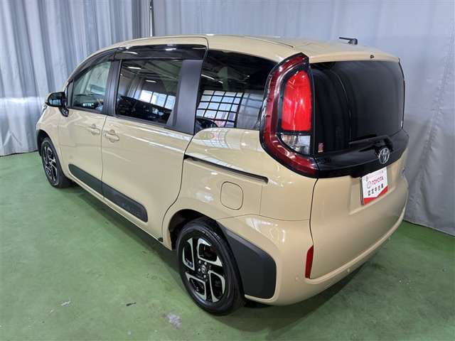 シエンタハイブリッド 1.5 G E-Four 4WD