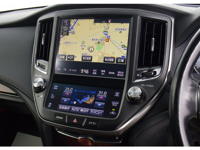 メーカー純正の大画面SDナビが装備されています!操作も簡単!見やすい!純正だからこその使いやすさ!