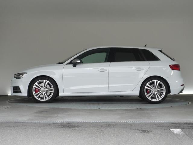 S3スポーツバック2.0 4WD