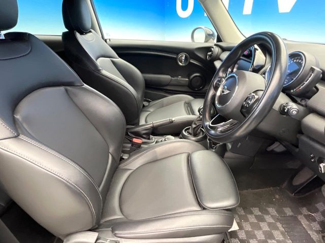 ���V�[�g�̎g�p��:�j��E�ւ�������Ȃ��A�����̒ʂ肫�ꂢ�ȏ�Ԃ��ێ����Ă���܂��B�܂��A�����N���[�j���O�E�R�[�e�B���O�����p�����������܂��B