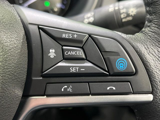 【プロパイロット】高速道路での長距離走行が楽に!!渋滞時と巡回走行のシーンで、アクセル・ブレーキ・ステアリングを自動で制御し、長距離運転の負担を軽減してくれます♪