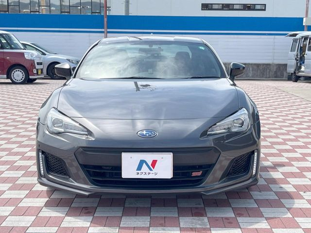 ���Ђł́A�S�ԁw�C�����Ȃ��x�̂��Ԃ̂ݎ�舵���Ă���܂��B��C�o�C���[�ɂ�錵�I�����d����̌�A���Ɍ�̎ԗ��`�F�b�N���s���A�l�N�X�e�[�W���F�肵�����i���Ȓ��ÎԂ����񋟂��Ă���܂��B