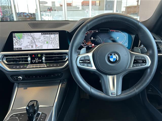 3シリーズセダン320i Mスポーツ