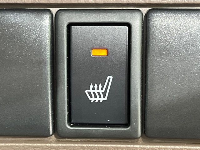 �y�V�[�g�q�[�^�[�z�������ɏd�󂷂�V�[�g�q�[�^�[!�G�A�R����葁�����܂��Ă����̂Ŋ�����̐l�����S�ł��ˁ�G�A�R���̉����͊������邩����A�Ƃ������ɂ����������߂ł��B