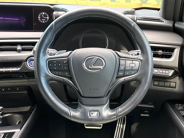 �y�����v�����X�e�A�����O�z�㎿�Ȋv���g�p���邱�ƂŁA��ɂ����������݂ƂĂ��^�]���₷���n���h���ł���