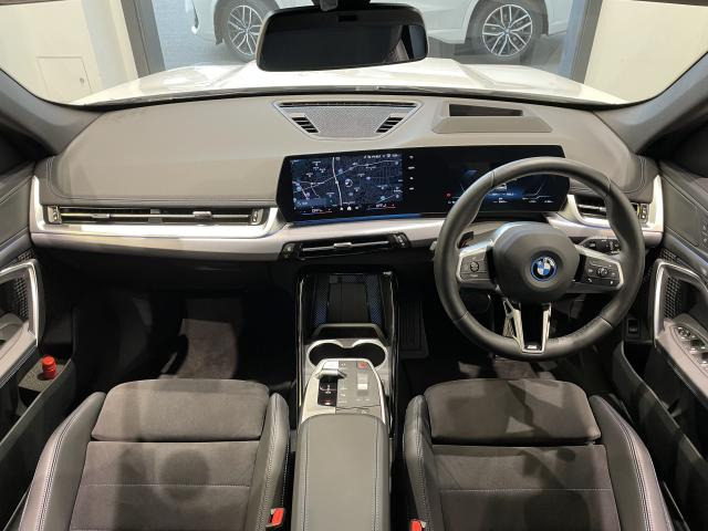 iX1eドライブ20 Mスポーツ