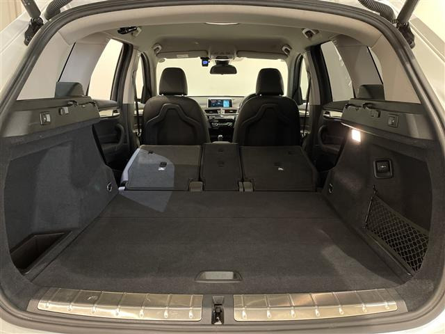 X1xドライブ 18d xライン 4WD