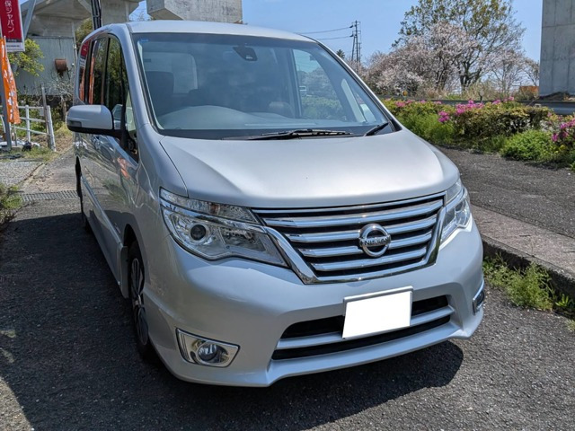 セレナ2.0 ハイウェイスター Vセレクション+Safety S-HYBRID