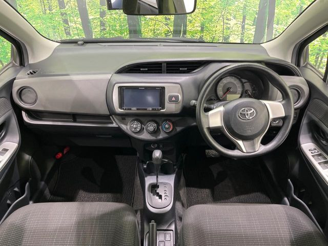 ヴィッツ1.3 F 4WD