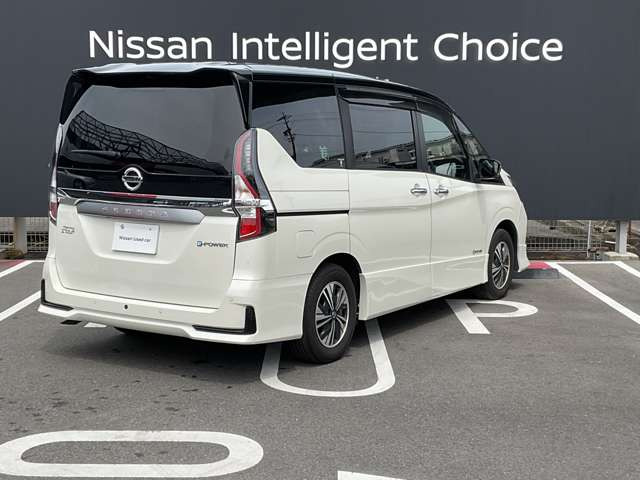 セレナ1.2 e-POWER ハイウェイスターV