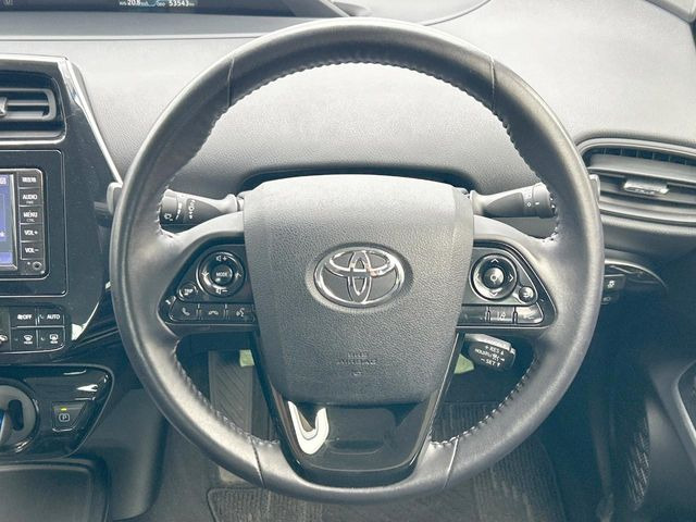 �y�����v�����X�e�A�����O�z�㎿�Ȋv���g�p���邱�ƂŁA��ɂ����������݂ƂĂ��^�]���₷���n���h���ł���