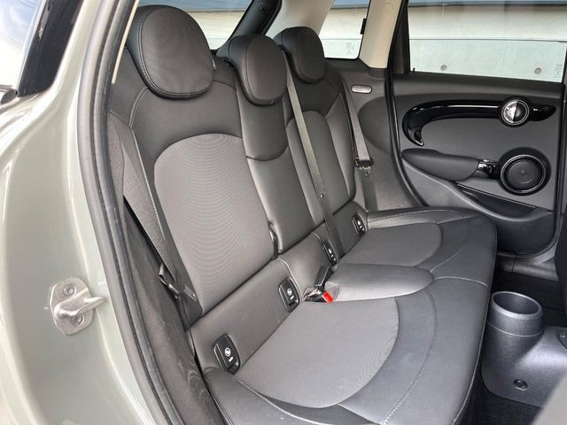 ���㕔���Ȃ��C�ɂȂ�悤�ȃL�Y�E�����ւ��蓙�A�傫�ȃ_���[�W�͂Ȃ��A�ǍD�ȏ�Ԃł��B