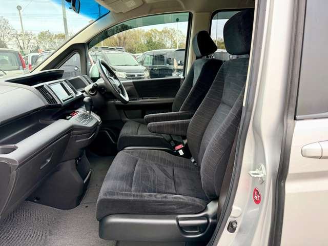 ���������ԑ����W�����ł�!���̋@��ɐ��񂲗��X������!