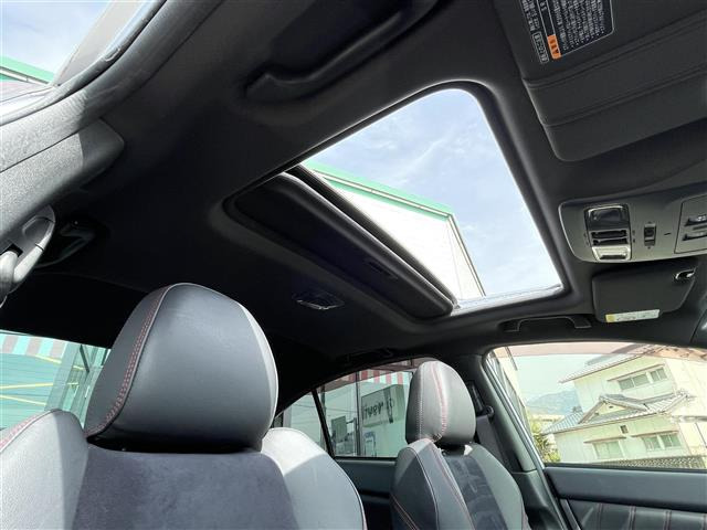 WRXS4 2.0 GT-S アイサイト 4WD