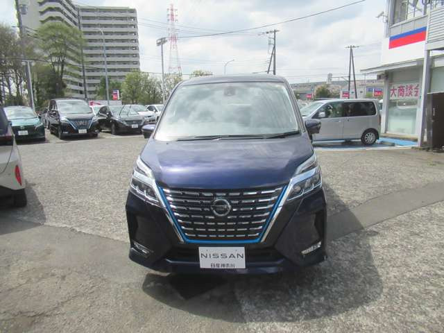 セレナ1.2 e-POWER ハイウェイスターV