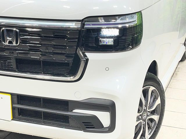 �yLED�w�b�h���C�g�z���V����ԑ��s�����ǍD�Ȏ��E���m�ۂ����S���ĉ^�]�ł��鍂�P�xLED�w�b�h���C�g�𑕔�!�_�����x�������A����d�͂��}�����Ă��܂��B