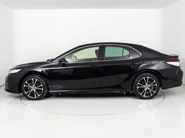 18�C���`�A���~�z�C�[�������ԗ�!!�A���~�z�C�[���̕ύX���\�ł�!���q�l�̂��D�݂�1����쐬�\�ƂȂ�܂�!���ڍׂ̓X�^�b�t�܂ł��q�˂��������B