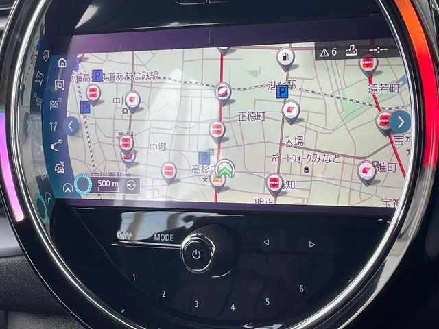 �������i�r:��̊��̂���i�r�́A����������ԓ������o���Ă���܂��B�I�[�f�B�I�@�\���[�����Ă���܂��̂ŁA�^�]�����y���߂܂���