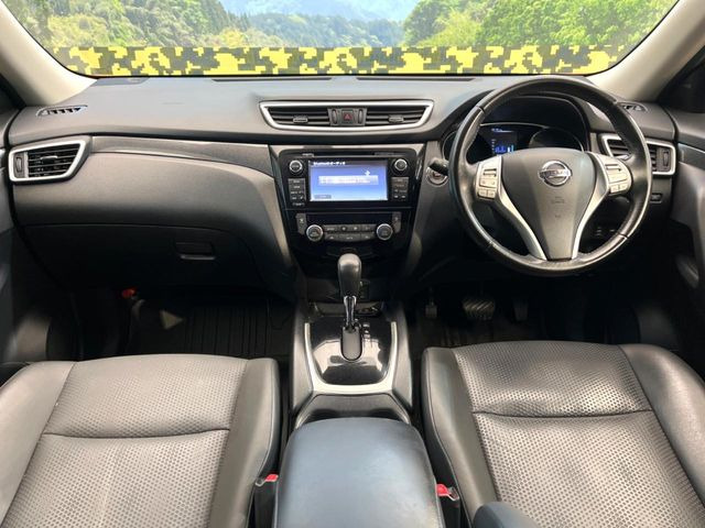 エクストレイル2.0 20Xt エマージェンシーブレーキパッケージ