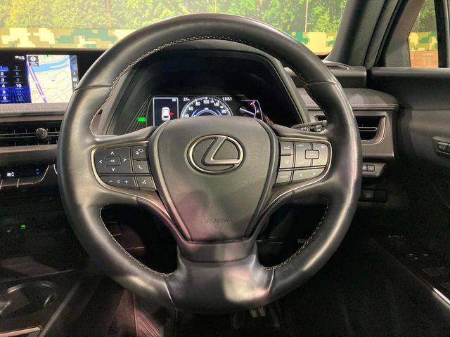 �y�����v�����X�e�A�����O�z�㎿�Ȋv���g�p���邱�ƂŁA��ɂ����������݂ƂĂ��^�]���₷���n���h���ł���