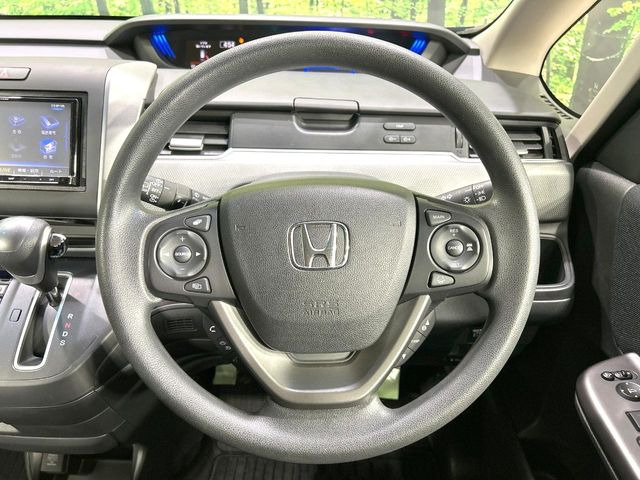 �y�A�_�v�e�B�u�N���[�Y�R���g���[���z�������H�ł̒��������s���y��!!�����ő��x��ۂN���[�Y�R���g���[�����A�Փˌy���V�X�e���ƘA�g���A�O���̎ԗ������m���ĎԊԂ�ۂ悤�ɑ��x���߂��Ă���܂�!!