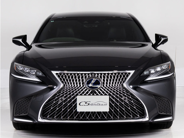 衝突軽減ブレーキやレーントレーシングアシスト等の充実した安全装備レクサスセーフティシステム+A!