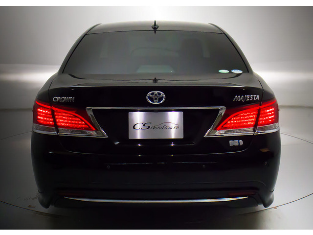 ★テールスモークやLED加工、マフラー、ルーフスポイラー、エアロパーツなど取り付け承ります!