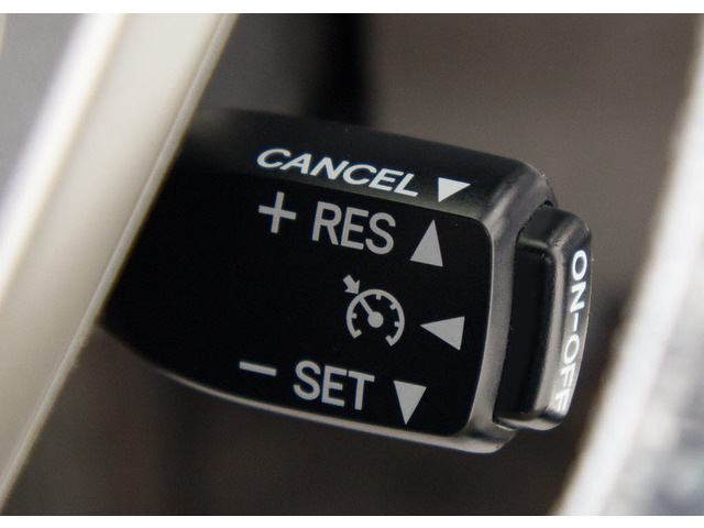 �y�I�[�g�N���[�Y�R���g���[���z���ځB�A�N�Z������Ȃ��ł��Ԃ������ŃX�s�[�h��ۂ��Ă����@�\�ł��������̍����͊y�X�ł��B