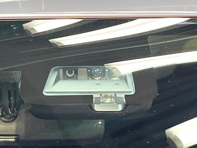 �y�O�He-Assist�z���s���ɑO���̎ԗ�����F�����A�Փ˂������Ȏ��͌x��ƃu���[�L�ŏՓˉ���Ɣ�Q�y�����A�V�X�g�B�����S�Ƀh���C�u�����y���݂��������܂��B