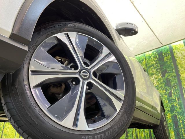 �y����17�C���`�A���~�z�C�[���z�O�ςɃ}�b�`���������A���~�z�C�[���𑕒����Ă���܂��B�e��ЊO�A���~�z�C�[����A�X�^�b�h���X�^�C�����戵�����Ă���܂��B���񂲑��k����������