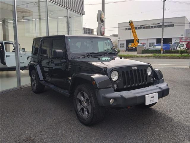 ラングラーアンリミテッド サハラ 4WD