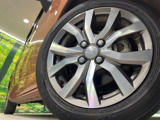 �y����15�C���`�A���~�z�C�[���z�O�ςɃ}�b�`���������A���~�z�C�[���𑕒����Ă���܂��B�e��ЊO�A���~�z�C�[����A�X�^�b�h���X�^�C�����戵�����Ă���܂��B���񂲑��k����������