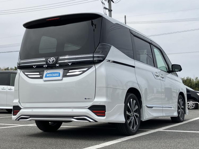 ヴォクシー1.8 ハイブリッド S-Z