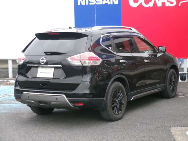 エクストレイル2.0 20X ハイブリッド ブラックエクストリーマーX エマージェンシーブレーキPKG 4WD