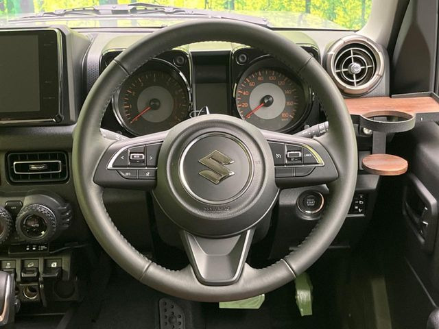 �y�����v�����X�e�A�����O�z�㎿�Ȋv���g�p���邱�ƂŁA��ɂ����������݂ƂĂ��^�]���₷���n���h���ł���