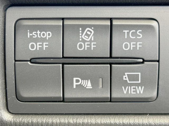 �yi-ACTIVESENSE�z���s���ɑO���̎ԗ�����F�����A�Փ˂������Ȏ��͌x��ƃu���[�L�ŏՓˉ���Ɣ�Q�y�����A�V�X�g�B�����S�Ƀh���C�u�����y���݂��������܂��B