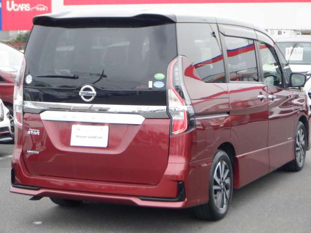 セレナ2.0 ハイウェイスターV