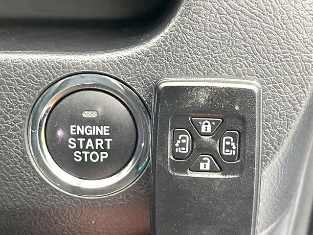 �y�X�}�[�g�L�[�z�J�o����|�P�b�g�ɓ��ꂽ�܂܂ł��h�A�̎{���E�������\�ȃX�}�[�g�L�[�𑕔��B�G���W���̃I���E�I�t�����J�M�����o���K�v����������Ƃ��Ă��֗��ł���