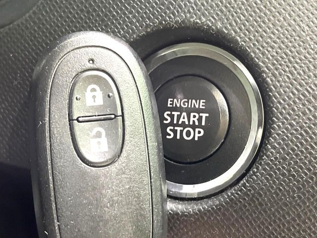 �y�L�[���X�X�^�[�g�V�X�e���z�J�o����|�P�b�g�ɓ��ꂽ�܂܂ł��h�A�̎{���E�������\�ȃX�}�[�g�L�[�𑕔��B�G���W���̃I���E�I�t�����J�M�����o���K�v����������Ƃ��Ă��֗��ł���